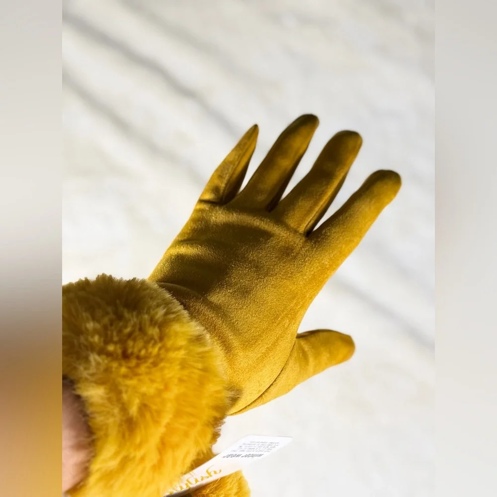 Stylish Mustard Yellow Gloves with Faux Fur Trim - Picture 9 of 11
